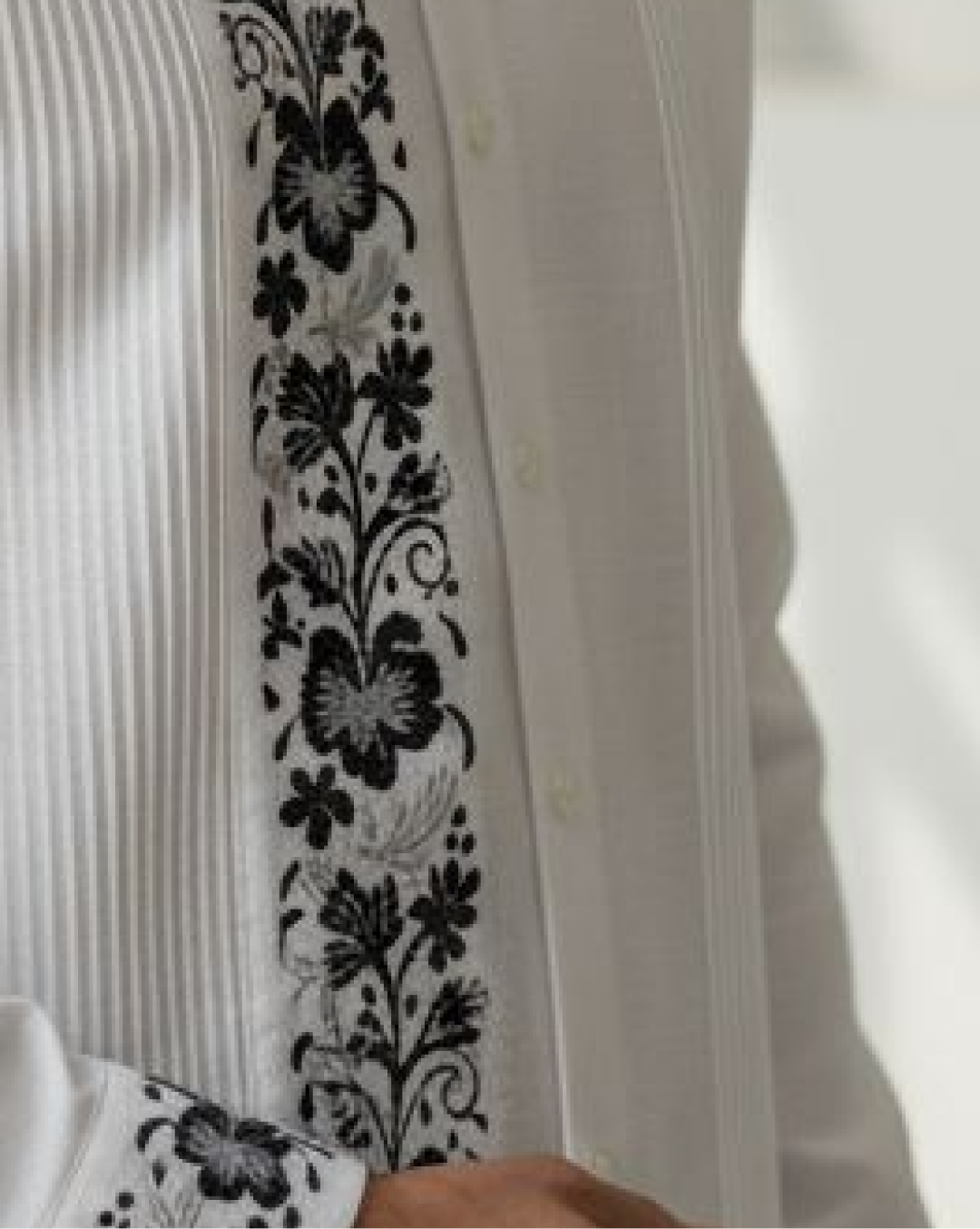 Guayabera “Colibrí”