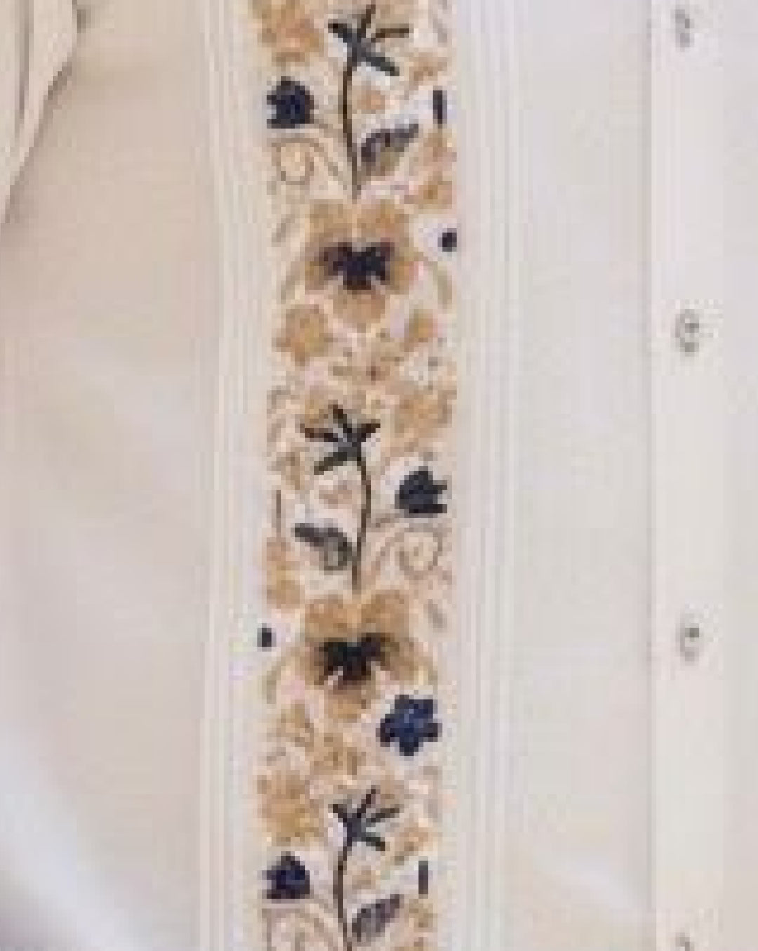 Guayabera “Colibrí Doble Bordado”